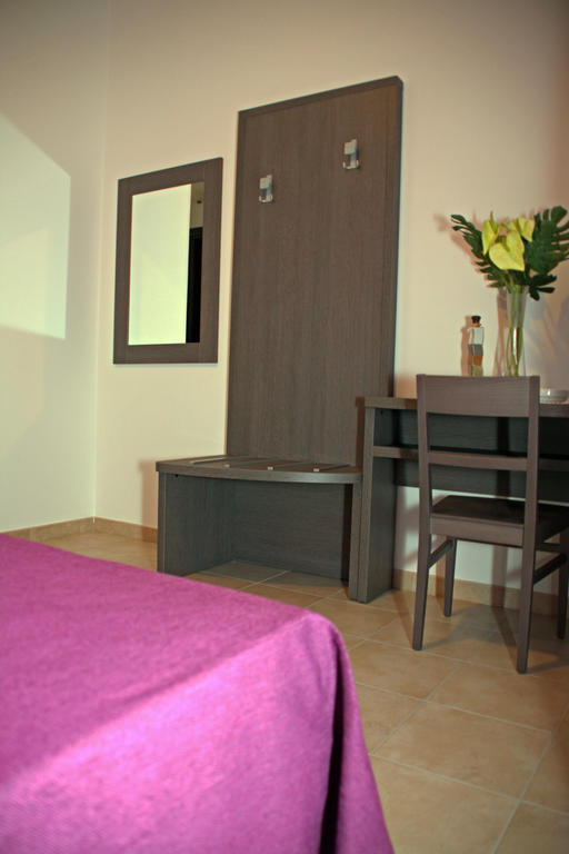 Hotel Leon D'Oro Castel Frentano Bagian luar foto