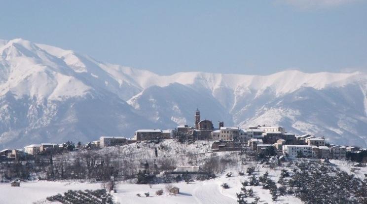 Hotel Leon D'Oro Castel Frentano Bagian luar foto