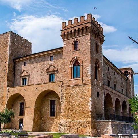 Hotel Leon D'Oro Castel Frentano Bagian luar foto